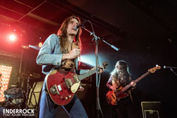 Concert de '77 i The Mothercrow a la sala La [2] de Barcelona <p>'77</p>